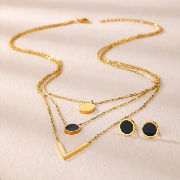Gold plated layered necklace set - Picture 3 of 4